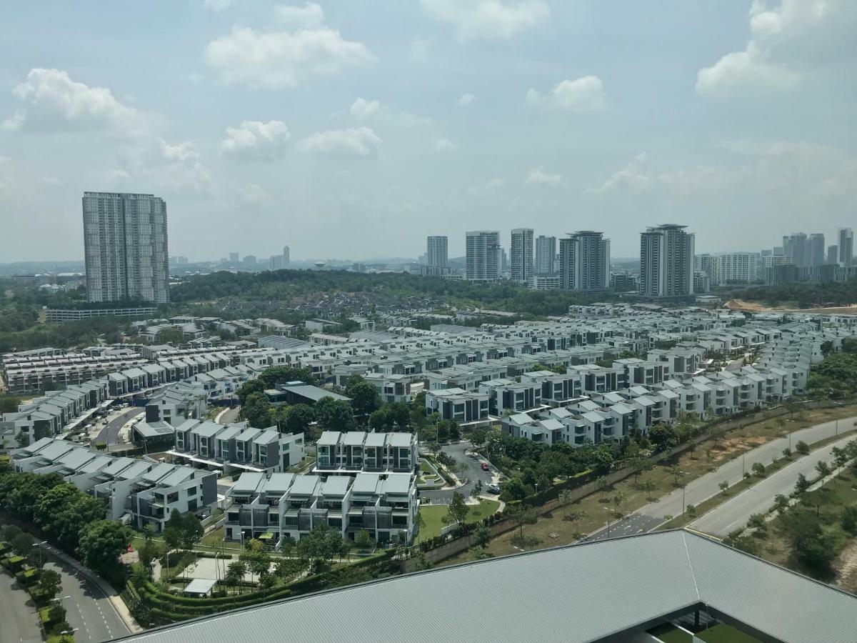 Kenwingston Square Garden By Idealhub Cyberjaya Esterno foto
